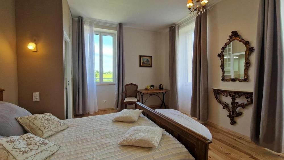 Aux Roses De Cedres Chambre Savane Salvagnac Esterno foto