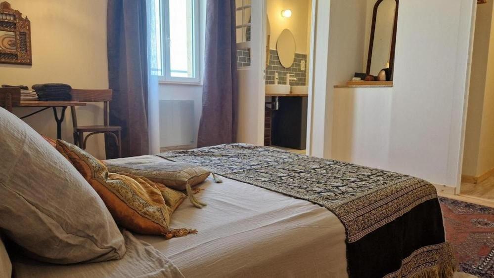 Aux Roses De Cedres Chambre Savane Salvagnac Esterno foto