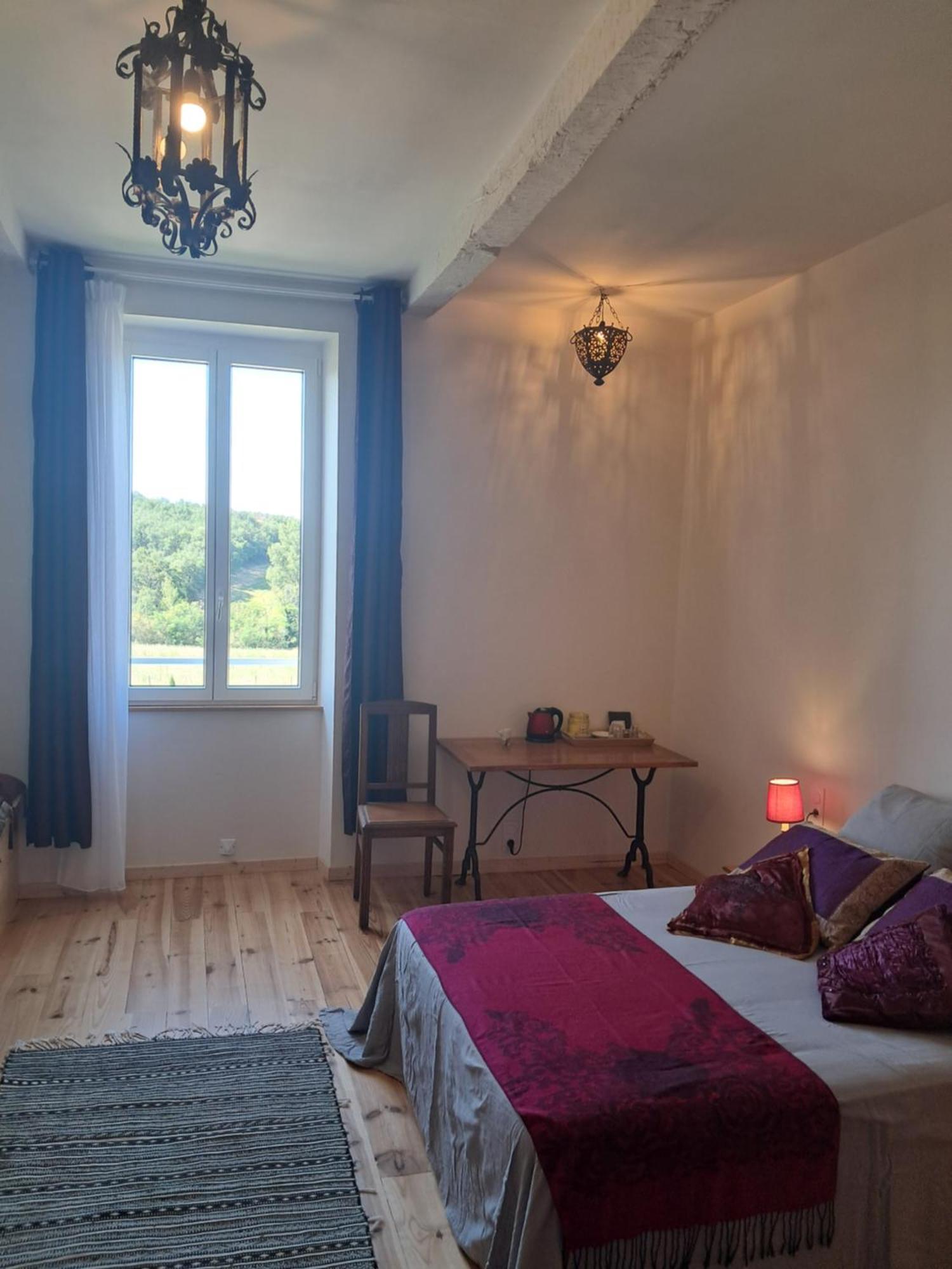 Aux Roses De Cedres Chambre Savane Salvagnac Esterno foto
